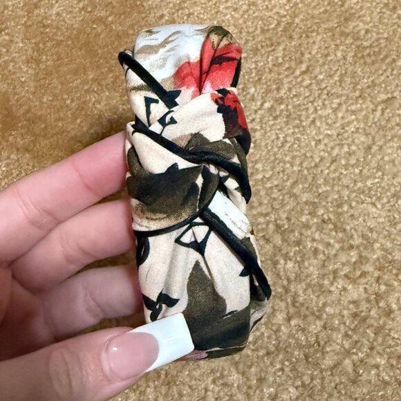 Floral Monogram Knot Headband - Picture 11 of 11